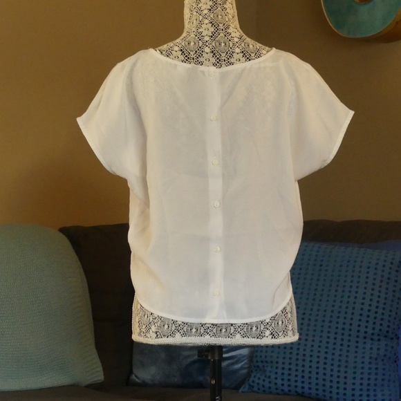 Graphic B&W Blouse - H&M - Picture 2 of 4